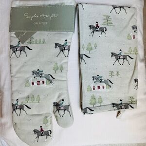 Equestrian Oven Mitt + Dish Towel Set Grey Horse Gauntlet by Sophie Allport NWT